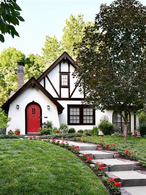 small english tudor style homes.